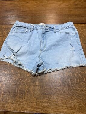 Universal Thread Light Wash Distressed Denim Shorts sz 14